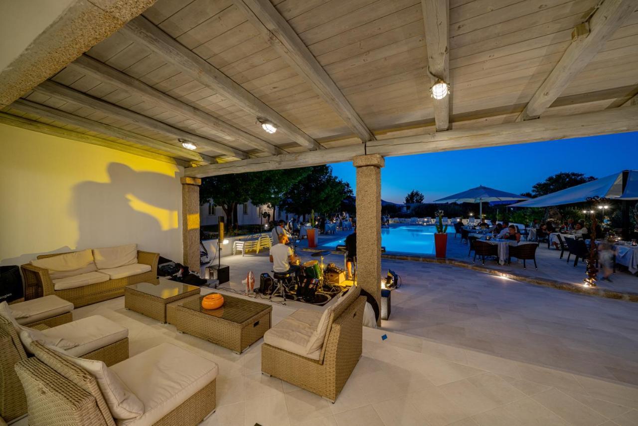 Hotel Le Mimose ซาน เตโอโดโร ภายนอก รูปภาพ