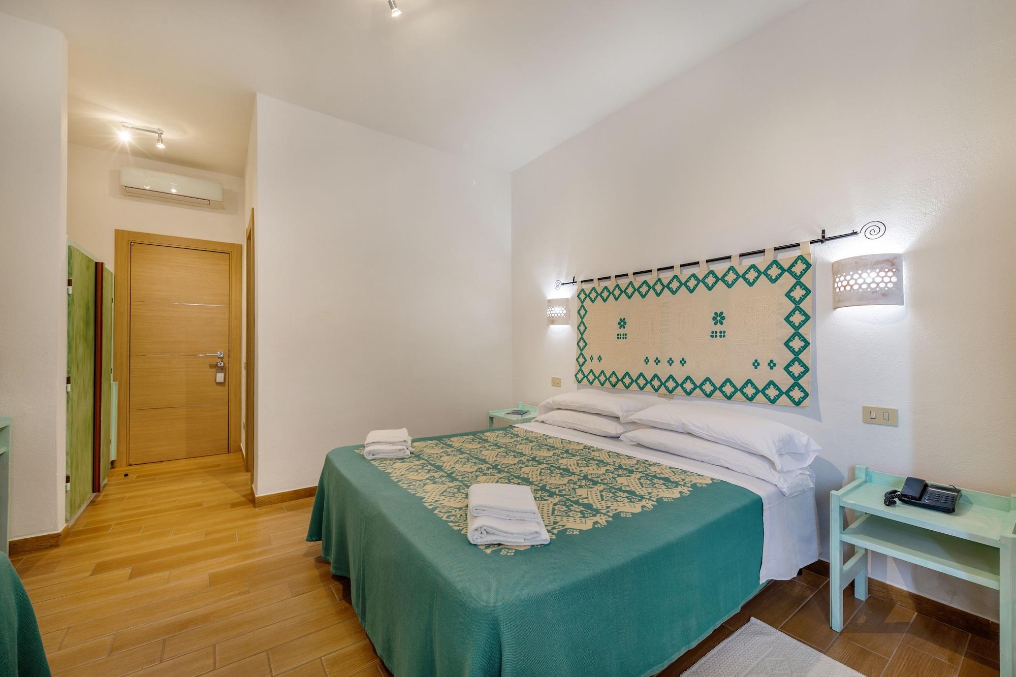 Hotel Le Mimose ซาน เตโอโดโร ภายนอก รูปภาพ