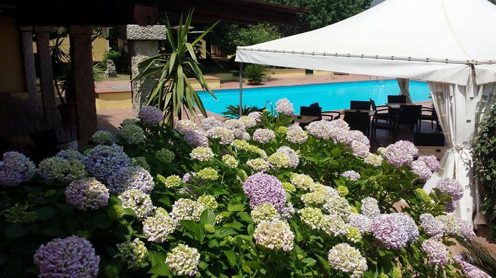 Hotel Le Mimose ซาน เตโอโดโร ภายนอก รูปภาพ